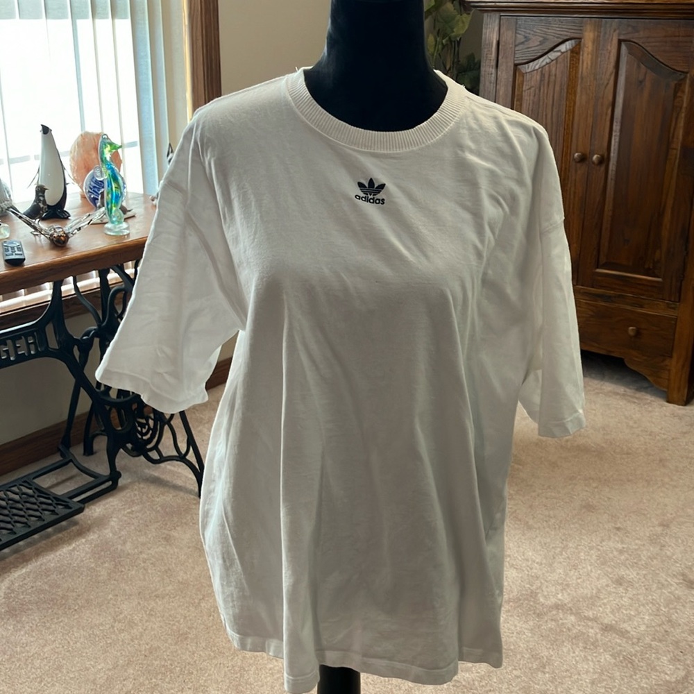 Large heavy material white top